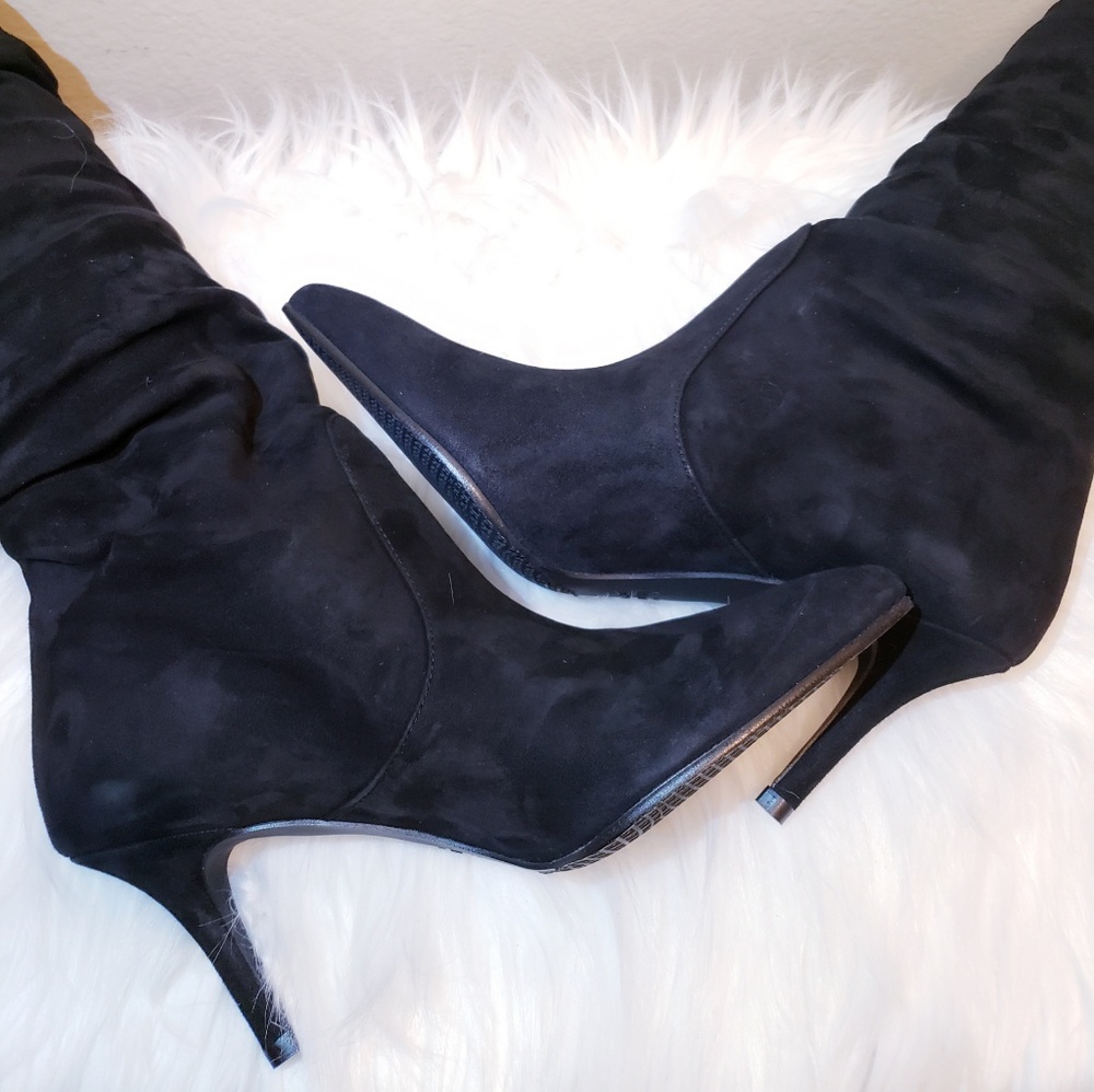 STUART WEITZMAN LAFAYETTE BLACK SUEDE BOOTS - Picture 7 of 8